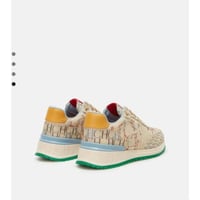 شوز كارولينا هريرا Ch