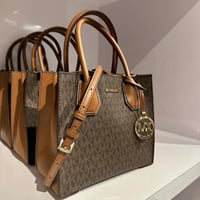 حقيبة مايكل كورس