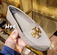 حذاء توري بورش