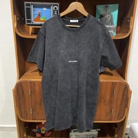 تيشيرت سان لوران رمادي