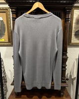 سويتر لويس فيتون رمادي