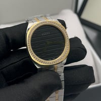 ساعة قوتشي سوداء