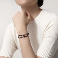 سوارة كارتييه خيط اسود "ماستر"