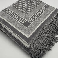 وشاح ديور كبير