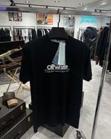 تيشيرت اوف وايت اسود بشعار مطرز