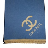 وشاح شانيل حجم كبير