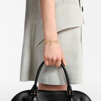 سوارة لويس فيتون