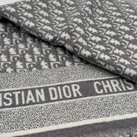 وشاح ديور كبير