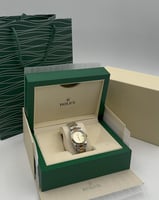 ساعة رولكس نسائية 28mm بدخليه ذهبية