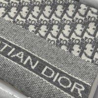 وشاح ديور سكري ورمادي