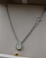 سلسال بوشرون فضي و ابيض