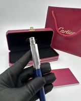 قلم كارتييه فضي وأزرق