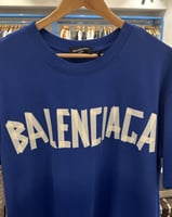 تيشيرت بالنسياقا ازرق