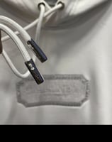 هودي ديور ابيض