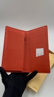 محفظة لويس فيتون لون برتقالي