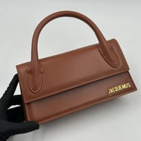 شنطة جاكيموس jacquemus لون بني