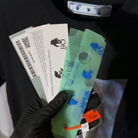 تيشيرت اوف وايت ابيض / اسود