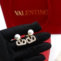 حلق فالنتينو ذهبي لؤلؤ