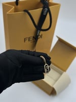 حلق فندي ذهبي