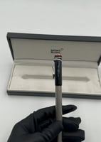 قلم مون بلان لون فضي و أسود