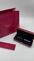 قلم كارتييه لون أخضر و رصاصي