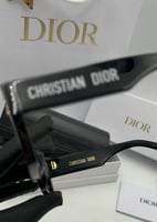 نظارة ديور وأسود مربعة