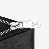 محفظة لويس فيتون طويلة