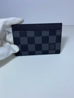 محفظة لويس قيتون لون أسود صغيرة