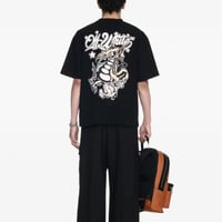 تيشيرت اوف وايت Off-White graphic-print T-shirt |...