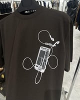 تيشيرت اوف وايت بني