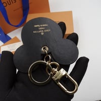 ميدالية لويس فيتون بنيه