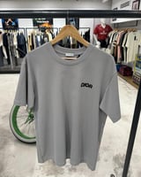 تيشيرت ديور رمادي بطباعة DIOR
