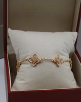 سوارة روبرتو كوين لون وردي