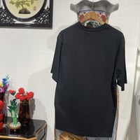 تيشيرت اوف وايت اسود