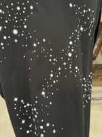 تيشيرت اوف وايت اسود بنجوم