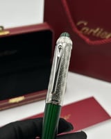 قلم كارتييه اخضر وفضي