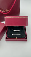 سوارة كارتييه لون فضي