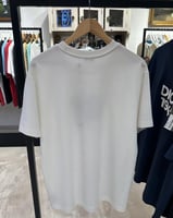 تيشيرت ديور بشعار مطرز