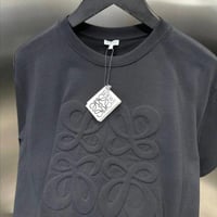 تيشيرت لويفي LOEWE