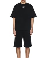 تيشيرت اوف وايت اسود بشعار مطرز