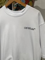 تيشيرت اوف وايت ابيض