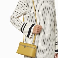 شنطة لوروبيانا لون كموني