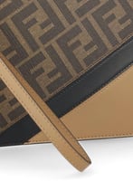 باوتش فندي لون أسود وأصفر