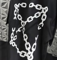 تيشيرت اوف وايت