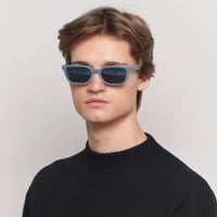 نظارة قوتشي زرقاء بزجاج عاكس