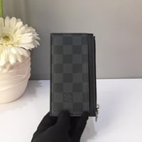 محفظة لويس فيتون طويلة