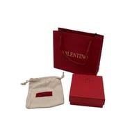 ملحقات فالنتينو