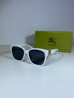 نظارة بربري لون أبيض