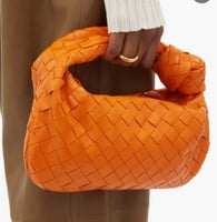 شنطة بوتيقا لون أخضر