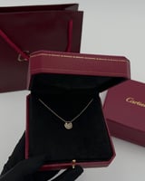 سلسال كارتييه لون أبيض